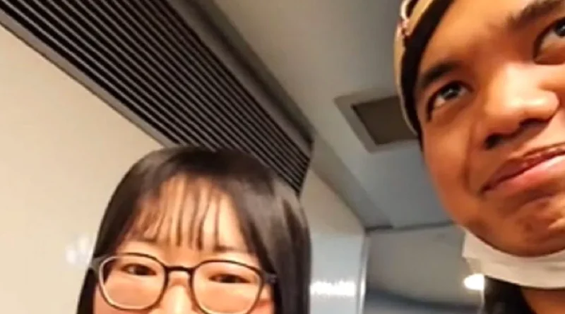 Menjalani Hidup dengan Cara Unik Pria China Viral yang Menjadi ‘Mr. Mom