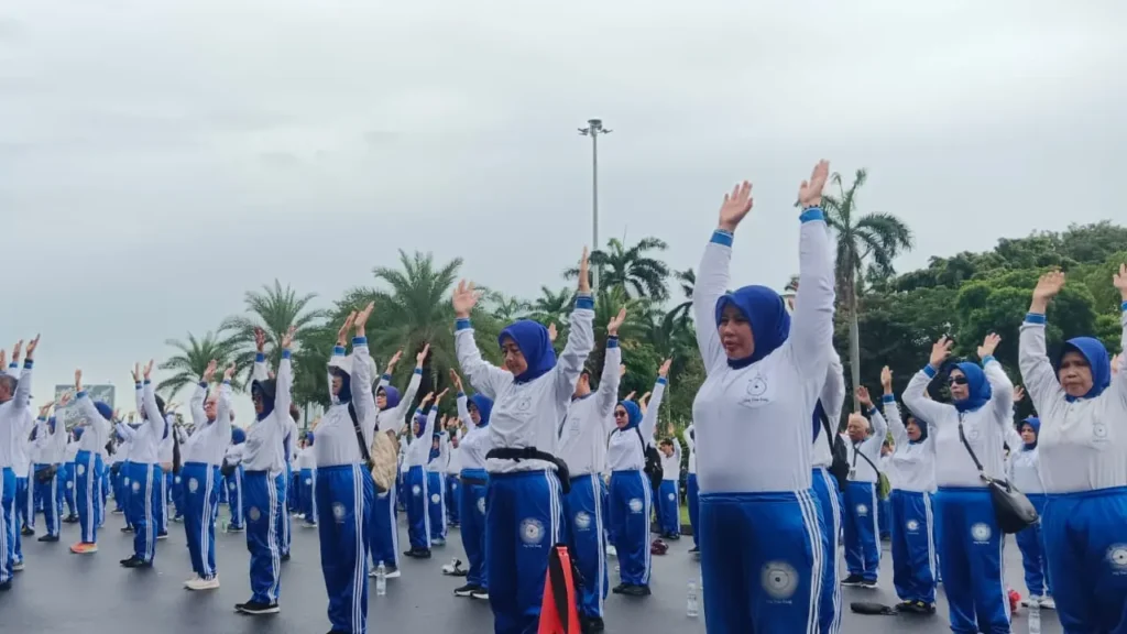 1500 Anggota Ling Tien Kung Serbu Kemenpora Aktivitas Sehat untuk Anak Muda dan Dewasa