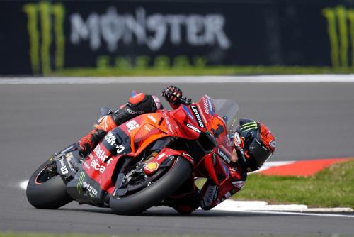 Sejarah MotoGP: Italia dan Spanyol Bertarung untuk Gelar Juara Terbanyak!